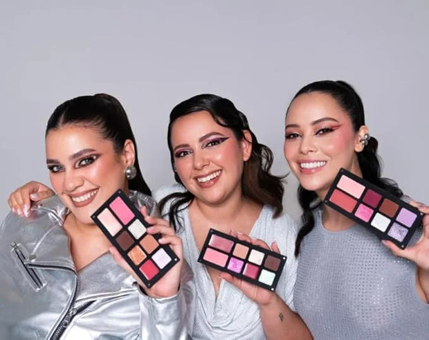 Magic Collection, Multi-Effect Face Palette, Reusable Magnetic Case.