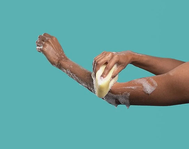 Spongeables Anti Cellulite Body Wash in a 20+ Wash Sponge, Citrus, 3 Count - Product Image