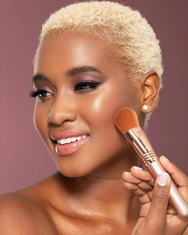 Sigma Beauty F47 Multitasker Makeup Brush – Multi-Use Face Makeup Brush for Blending, Contouring, & Buffing, Use with Foun...