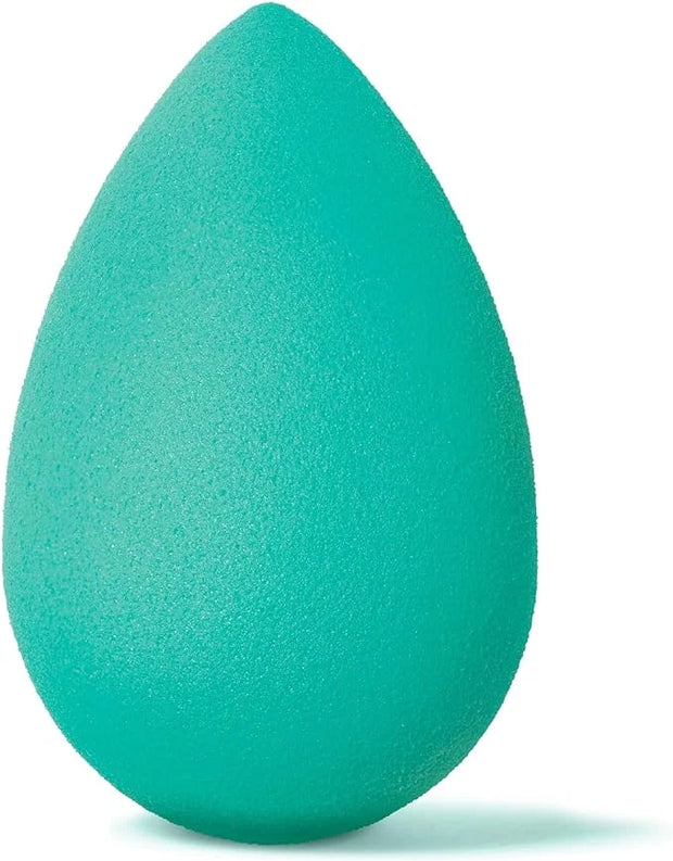 Beautyblender® | Chill Blender Makeup Sponge | Blend Liquid Foundations, Powders and Creams | Streak Free Application | Ve...