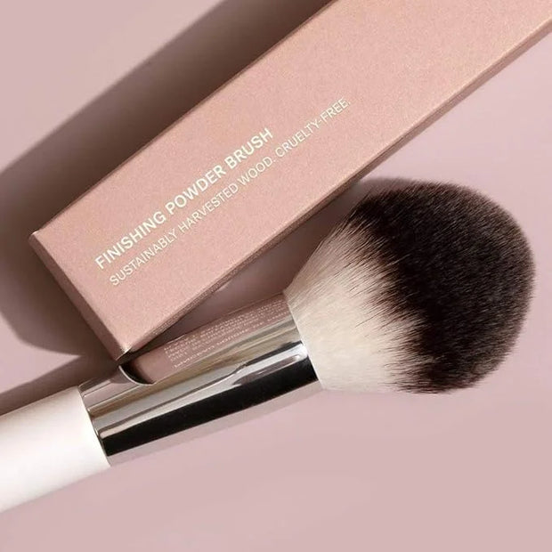 ILIA - Finishing Powder Brush | Non-Toxic, Vegan, Cruelty-Free, Blending With White Wood Handle + Soft, Synthetic Bristles...