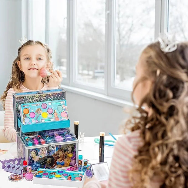 Little Mermaid Train Case Beauty Set,