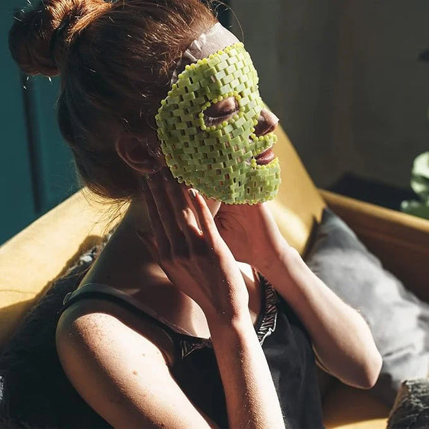 Jade Facial Mask, Jade Sleep Natural Stone Green Facial Cooling Mask, Beauty Skincare Massage Tools for Alleviate Puffines...