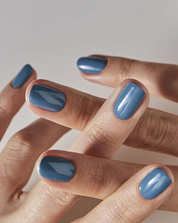 essie gel couture, Long-Lasting Nail Polish, 8-free Vegan, Fashion Freedom, Blue, Cut Loose, 0.46 fl oz - Product Image