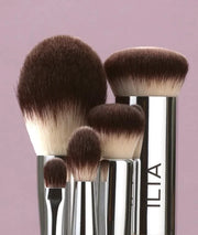 ILIA - Finishing Powder Brush | Non-Toxic, Vegan, Cruelty-Free, Blending With White Wood Handle + Soft, Synthetic Bristles...