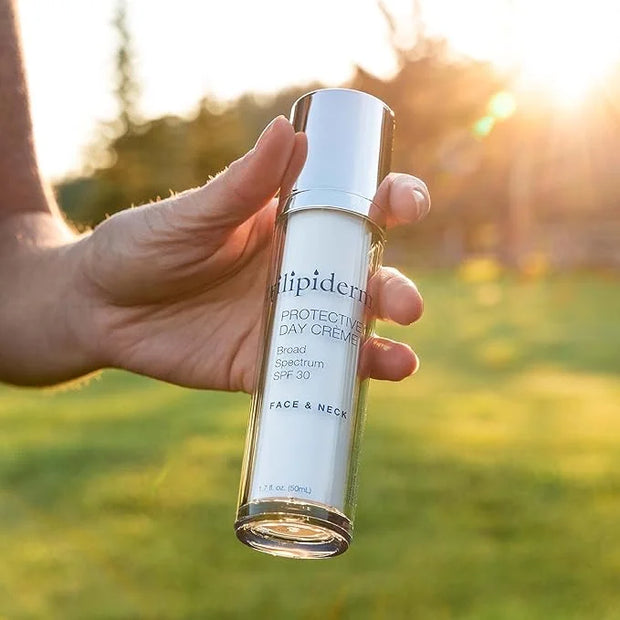 Trilipiderm Protective Day Crème, Broad Spectrum SPF 30 – Lightweight, Fast-Absorbing Moisturizing Sunscreen Protects whil...