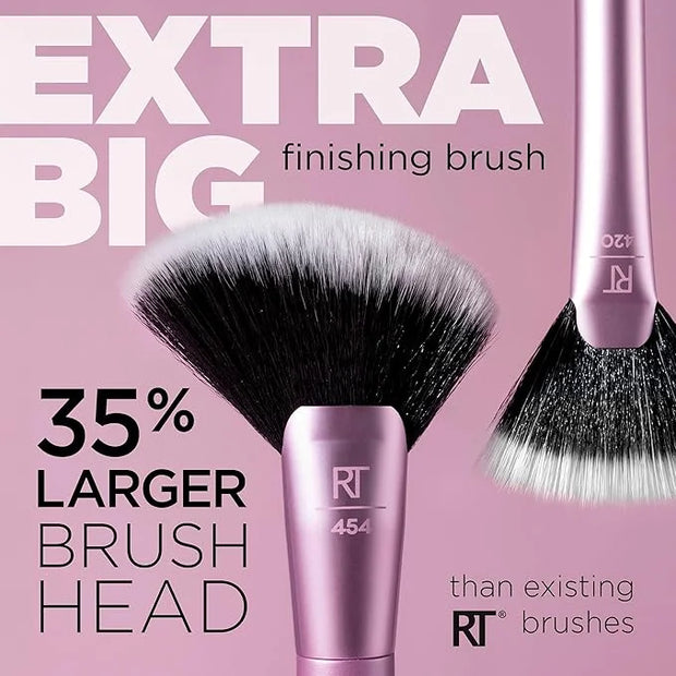 Real Techniques Extra Big Finishing Brush, Large Makeup Brush For Powder Bronzer, Highlight, & Contour, XL Oversized Fan B...
