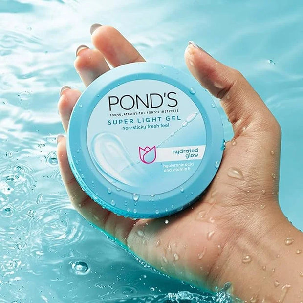 ponds Super Light Gel Oil Free Face Moisturizer 100 ml, With Hyaluronic Acid & Vitamin E for Fresh Glowing Skin & 24 hr Hy...