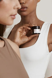 Women's Daily Eye Cream, 20ml, Nourish and Hydrate with Vitamin B3 and B5, Ginseng and Cranberry, Natural Ingredients, Veg...