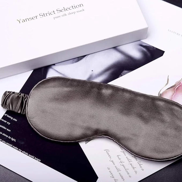 Silk Sleep Mask Light Blocking Luxury 100% Mulberry 19mm Silk Eye Mask Eye Cover Blindfold Ultra Soft Light & Comfy Anti A...