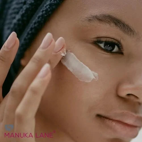 Hyaluronic Acid Eye Cream with Plant Extracts, Manuka Honey, Eye Bright Extract & Vitamin E | Plant Based Formula | Carefu...