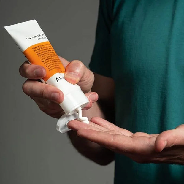 Anthony Day Cream SPF 30, 3 Fl Oz, Contains Squalane, Glycerin, Soy and Vitamin E, Hydrates, Nourishes, and Sunscreen Prov...