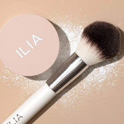 ILIA - Finishing Powder Brush | Non-Toxic, Vegan, Cruelty-Free, Blending With White Wood Handle + Soft, Synthetic Bristles...