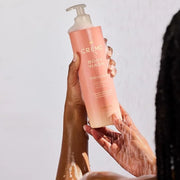Cremo Wild Iris Musk Skin Moisturizing Body Wash for Women, Notes of Citrus Sorbet, Wild Iris, and Fluffy Musk, 16 Fl Oz -...