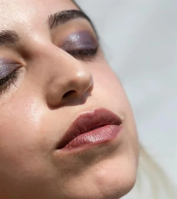 2-in-1 Cream Cheek Blush + Lip Color | Natural Mineral pigment | Soft Lips with natural oils and Vitamin E | 100% Plant in...