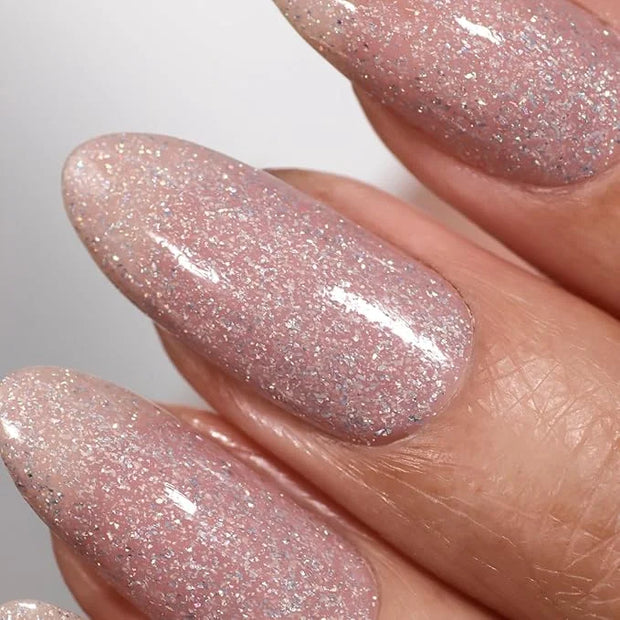 LONDONTOWN lakur Nail Polish - Chip-Resistant, Non-Toxic, Conditions & Hydrates Nails | Glossy Neutral Champagne in Bed Cr...