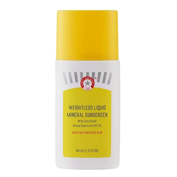 First Aid Beauty Weightless Liquid Mineral Sunscreen with Zinc Oxide SPF 30 – Luxuriously Light for Everyday Use – 1.5 oz