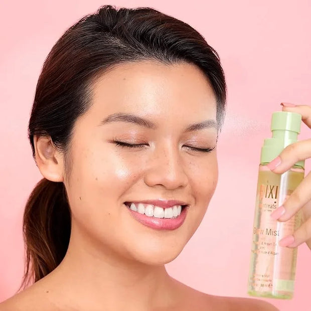 Pixi Beauty Glow Mist | All-Over Mist For Luminous Complexion | Set & Refresh Makeup | Hydrate Skin With 21 Natural Oils |...
