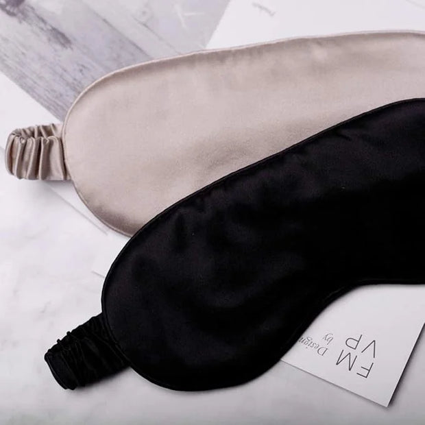 Silk Sleep Mask Light Blocking Luxury 100% Mulberry 19mm Silk Eye Mask Eye Cover Blindfold Ultra Soft Light & Comfy Anti A...