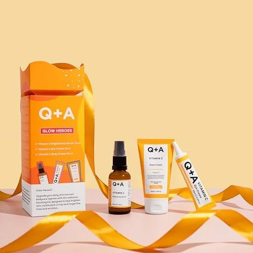 Glow Heroes Skincare Giftset - A Trio with Vitamin C Serum 30ml, Eye Cream 15ml & Body Cream 50ml - Rejuvenate - Vegan & C...