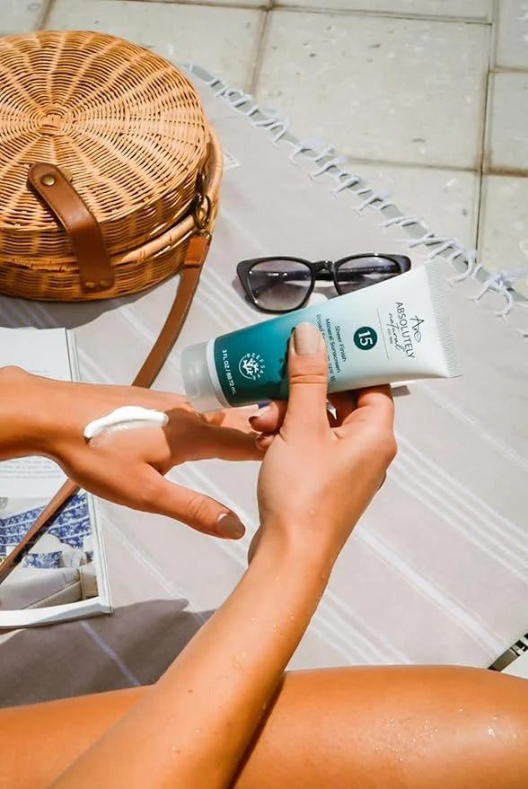 SPF 15 Mineral Sunscreen - Broad Spectrum Water Resistant Moisturizer Lotion For Body & Face - With Non-Nano Zinc Oxide, V...