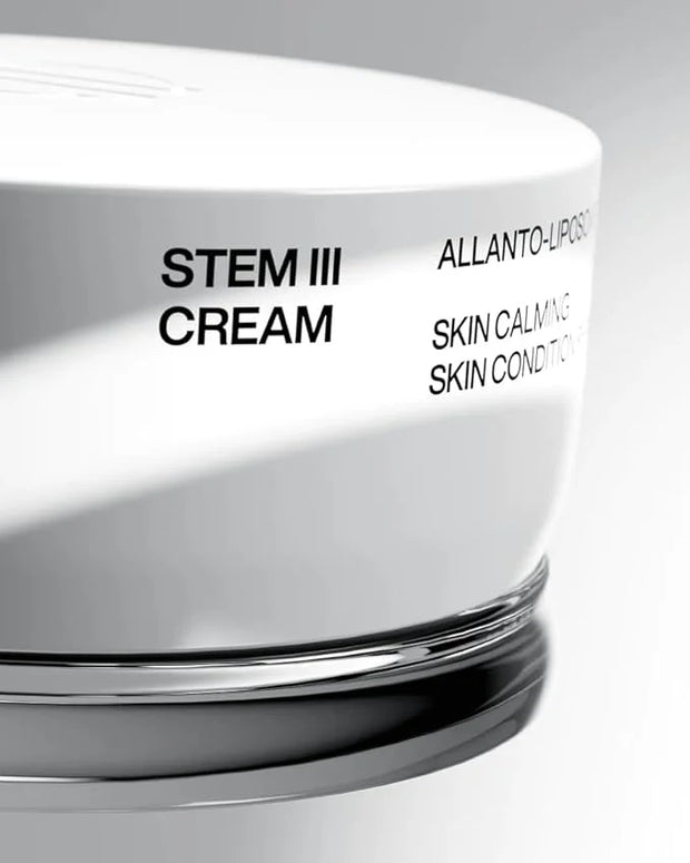 IOPE STEM III Intensive Moisturizer - Anti-Aging Face Cream with Niacinamide, Dermatologically Tested, Skin Barrier Repair...