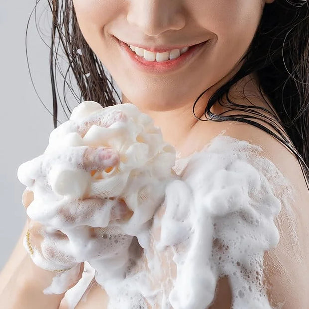 Olay Body Wash for Women, Fresh Radiance, Refreshing & Renewing, Made with Plant Based Cleansers, B3 Botanical Complex, Fo...