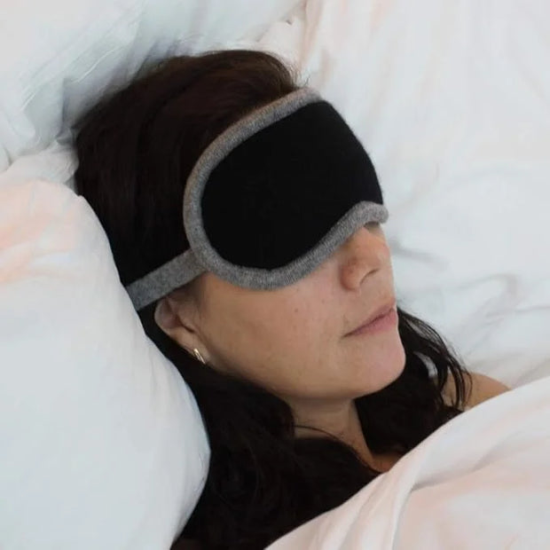 Jet&Bo 100% Pure Cashmere Eye Mask Black & Gray in Gift Box - Product Image