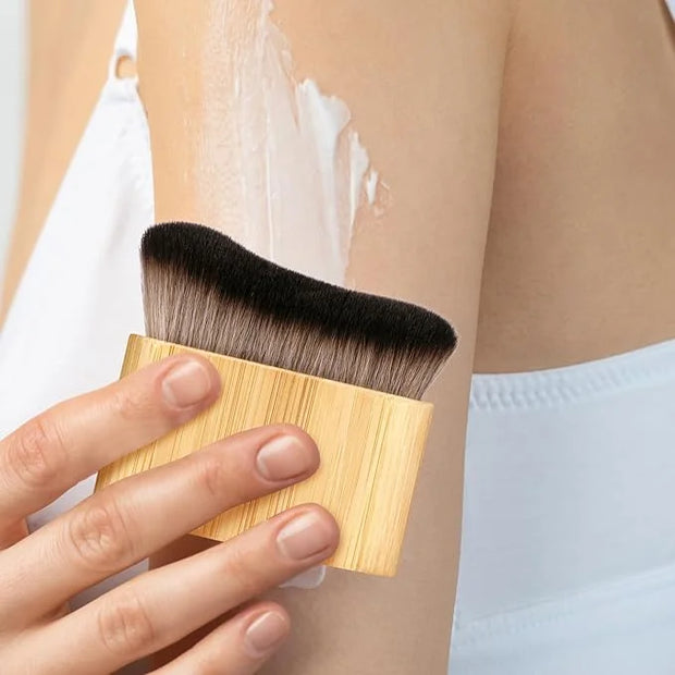 Ouligay Self Tan Brush Portable Self Tanning Brush Kabuki Brush for Self Tanner Brush Sunscreen Liquid Foundation Body Mak...